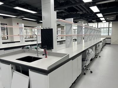 华东师范大学实验室.jpg